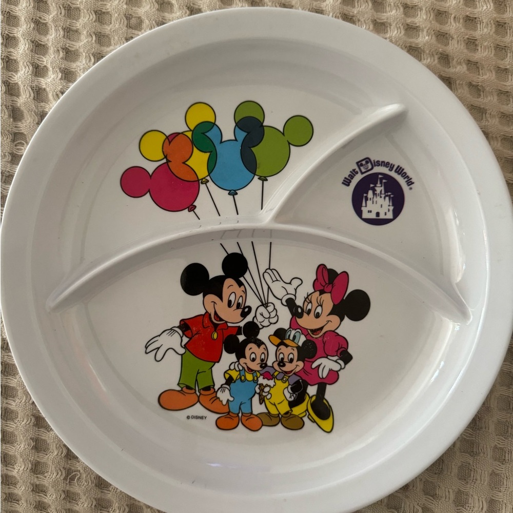 Disney White and Red Mickey Mouse Dinnerware Plate